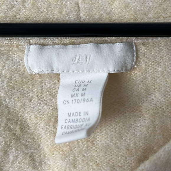 Light Yellow H&M V Neck Sweater - Picture 2 of 3